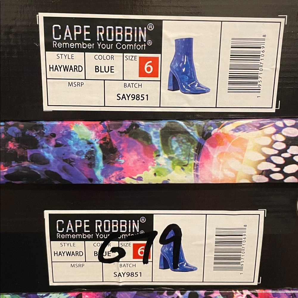 •CAPE ROBBIN• “Hayward” Blue Heeled Booties // square toe + block heel // NIB - Picture 14 of 16